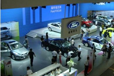長(zhǎng)安福特精彩亮相2011重慶國際車展，全系車型演繹非凡