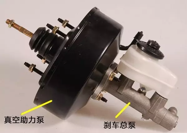 踩剎車感覺慢慢下沉是失靈前兆？