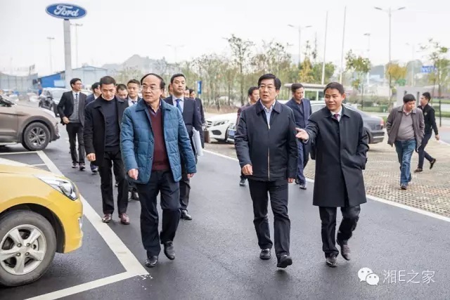 邵陽副市長周國利現(xiàn)場調(diào)度天嬌國際汽車城項(xiàng)目建設(shè) 邵陽副市長周國利現(xiàn)場調(diào)度天嬌國際汽車城項(xiàng)目建設(shè)