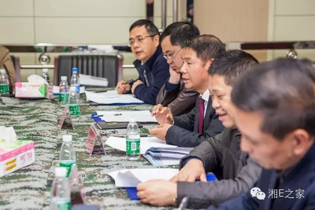 邵陽副市長周國利現(xiàn)場調(diào)度天嬌國際汽車城項(xiàng)目建設(shè) 邵陽副市長周國利現(xiàn)場調(diào)度天嬌國際汽車城項(xiàng)目建設(shè)