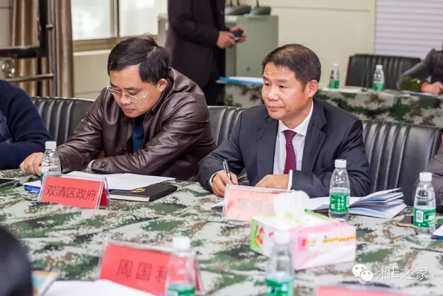 邵陽副市長周國利現(xiàn)場調(diào)度天嬌國際汽車城項(xiàng)目建設(shè) 邵陽副市長周國利現(xiàn)場調(diào)度天嬌國際汽車城項(xiàng)目建設(shè)